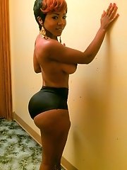 Black amateur gf blowjob dick porn pictures